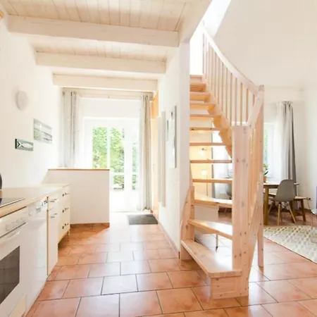 7 Strandhus Apartment *